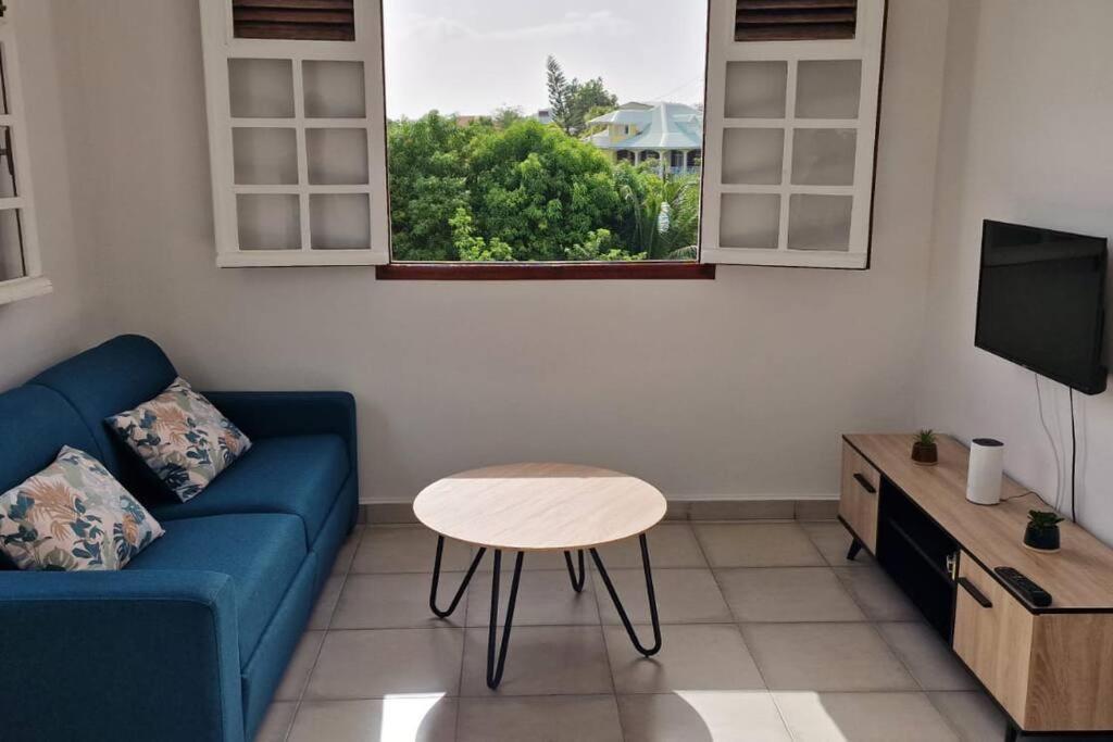 Joli T2 En Bas De Villa Vue Jardin Et Mer Vieux-Habitants Exterior foto